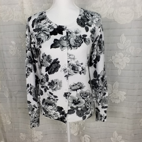 George Sweaters - Pretty white with black & gray roses cardigan M